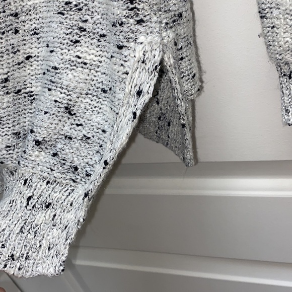 Madison Lilly black white long sleeve chunky knitted holiday sweater size medium - Picture 11 of 11